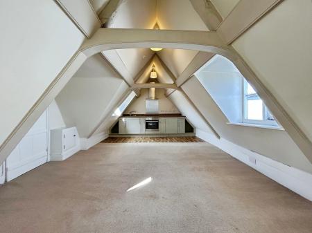 1 bedroom Flat for sale in South Street, Wilton, SP2