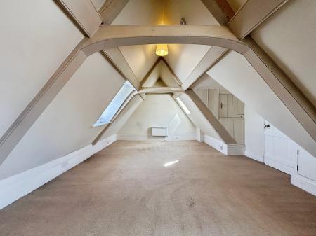 1 bedroom Flat for sale in South Street, Wilton, SP2