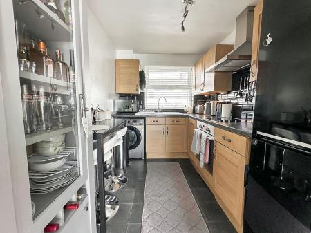 1 bedroom Flat for sale in Stratford Road, Salisbury, SP1