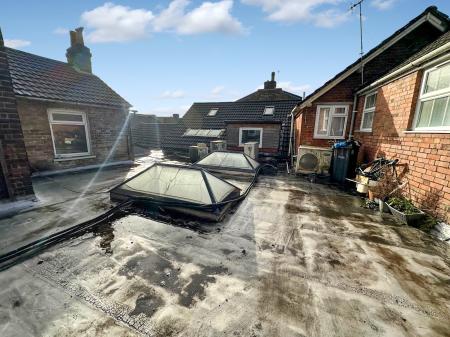 2 bedroom Maisonette for sale in Windsor Street, Salisbury, SP2