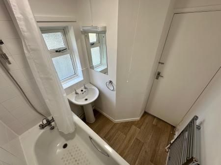 3 bedroom Terraced House to let in Choulston Close, Netheravon, SP4