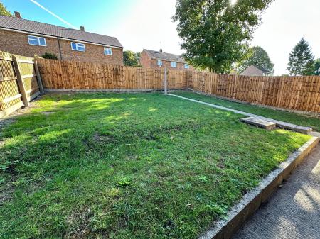 3 bedroom Terraced House to let in Choulston Close, Netheravon, SP4