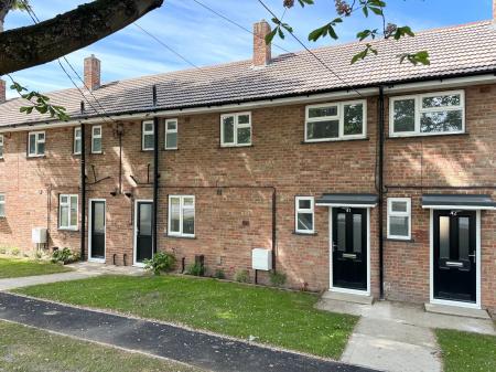 3 bedroom Terraced House to let in Choulston Close, Netheravon, SP4