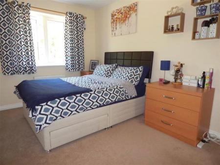 3 bedroom Semi-detached house to let in Wagstaff Way, Salisbury, SP2