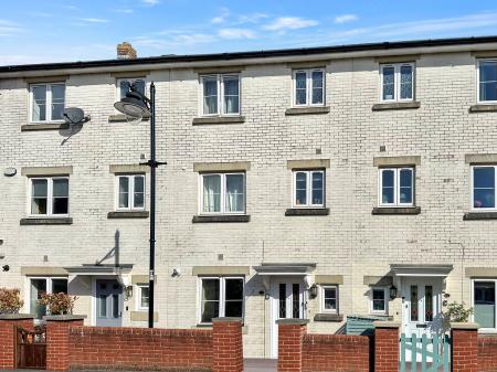 Shears Drive, Archers Gate, Amesbury, SP4