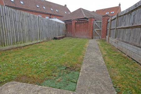 4 bedroom Terraced House to let in Shears Drive, Archers Gate, Amesbury, SP4