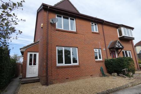 1 bedroom Semi-detached house to let in *VIEWINGS PAUSED* Nightingale Walk, Salisbury, SP2