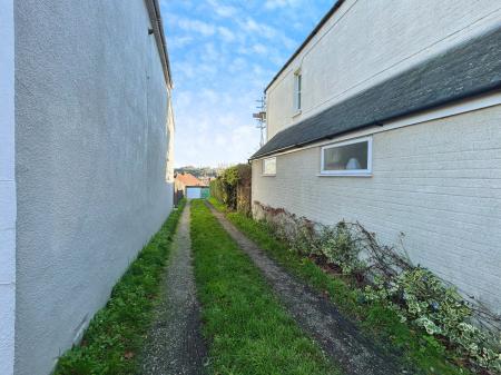 0 bedroom Garages for sale in Garages rear of 18 Fairview Road
