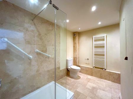 1 bedroom Flat to let in Fisherton Street, Salisbury, SP2