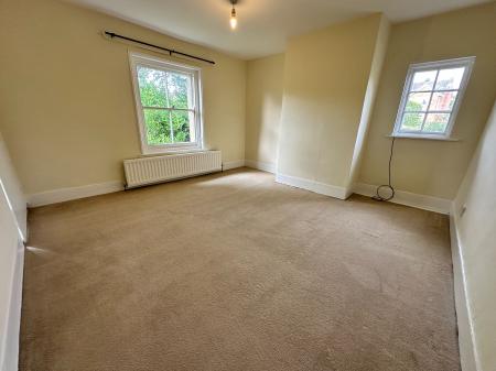 3 bedroom Detached house to let in Whiteshoot, Redlynch, SP5