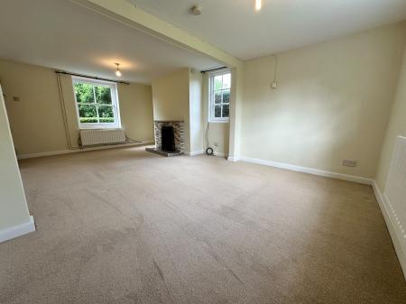 3 bedroom Detached house to let in Whiteshoot, Redlynch, SP5