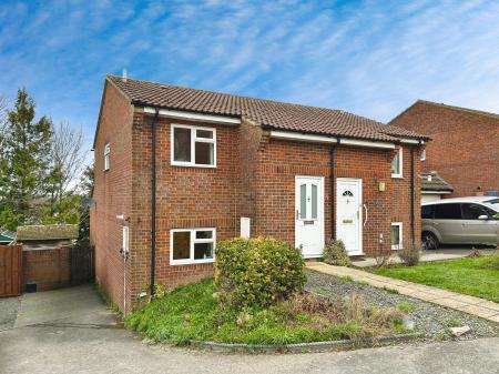 Lawrence Close, Amesbury, SP4