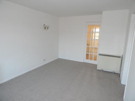 2 bedroom Flat to let in Avonmead Court, Amesbury, SP4