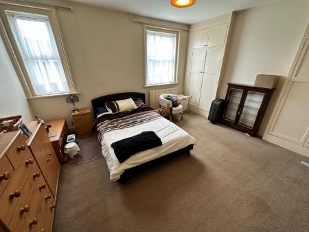 3 bedroom Terraced House to let in Lower Road, Salisbury, SP2