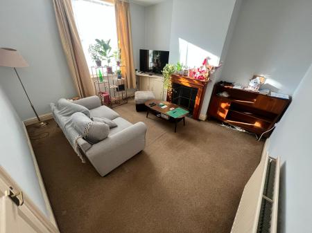 3 bedroom Terraced House to let in Lower Road, Salisbury, SP2