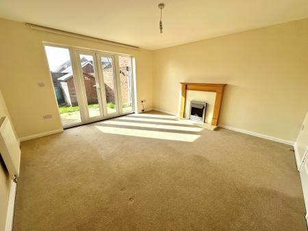 3 bedroom Semi-detached house to let in Pasture Walk, Andover, SP11