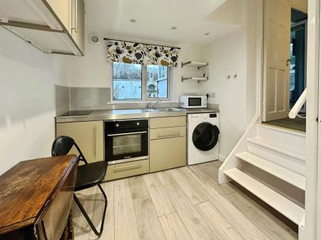 1 bedroom Apartment to let in Falcons Way, Harnham, Salisbury, SP2