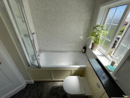 3 bedroom End of terrace house to let in The Maples, Salisbury, SP2