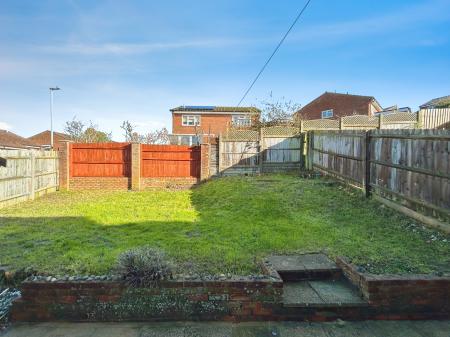 2 bedroom Semi-detached house for sale in Mill Green Road, Amesbury, SP4