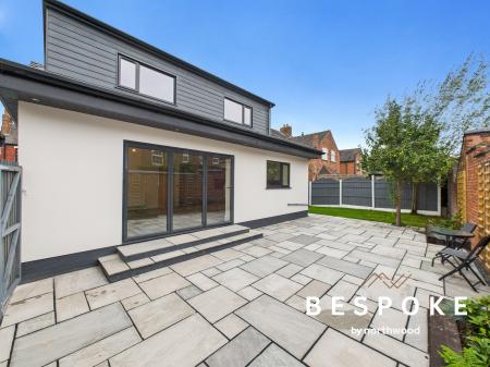 3 bedroom Bungalow for sale in Bradwall Street, Sandbach, CW11