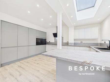 3 bedroom Bungalow for sale in Bradwall Street, Sandbach, CW11