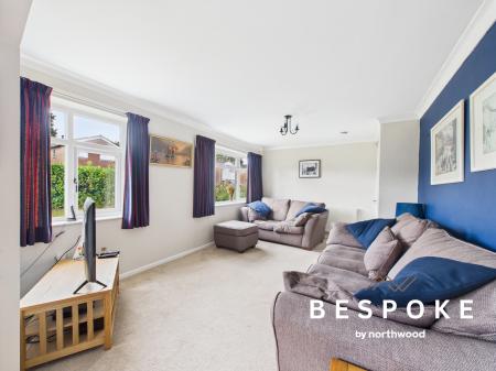 5 bedroom Detached house for sale in Cranfield Drive, Alsager, ST7