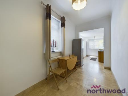 2 bedroom Terraced House for sale in Edleston Road, Crewe, CW2