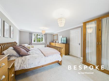 5 bedroom Detached house for sale in Emerald Drive, Sandbach, CW11