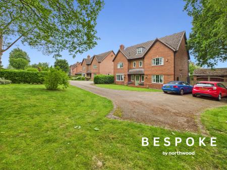 5 bedroom Detached house for sale in Emerald Drive, Sandbach, CW11