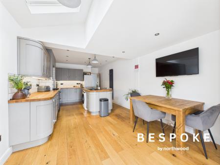 2 bedroom Semi-detached house for sale in Ettiley Avenue, Ettiley Heath, Sandbach, CW11