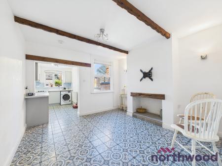 2 bedroom Cottage for sale in Hassall Road, Sandbach Heath, Sandbach, CW11