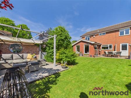 4 bedroom Detached house for sale in Jessop Way, Haslington, Crewe, CW1