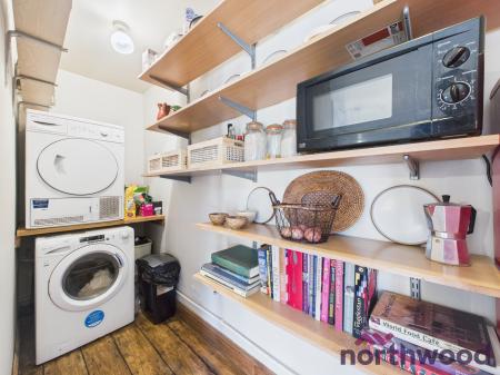 4 bedroom Detached house for sale in Manor Road, Sandbach, CW11