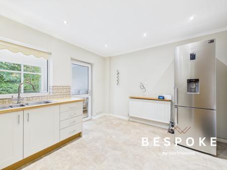 2 bedroom Detached bungalow for sale in Middlewich Road, Sandbach, CW11