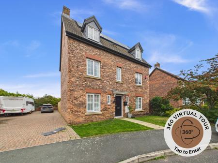 5 bedroom Detached house for sale in Pennymoor Drive, Middlewich, CW10