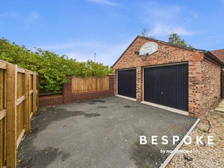 5 bedroom Detached house for sale in Pennymoor Drive, Middlewich, CW10