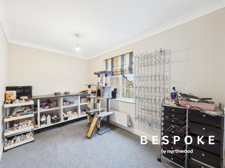 5 bedroom Detached house for sale in Pennymoor Drive, Middlewich, CW10