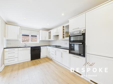 5 bedroom Detached house for sale in Pennymoor Drive, Middlewich, CW10