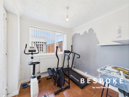 4 bedroom Detached house for sale in Sedgemere Avenue, Leighton, Crewe, CW1