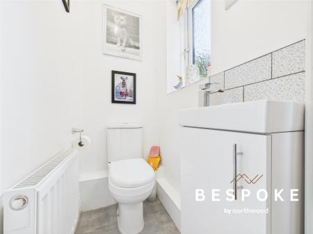 4 bedroom Detached house for sale in Adlington Drive, Sandbach, CW11