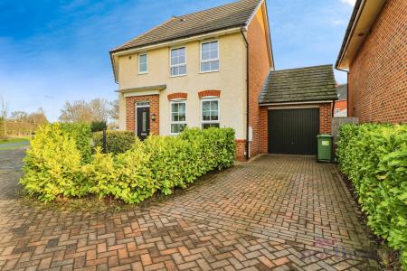 3 bedroom Detached house to let in Filter Bed Way, Sandbach, CW11