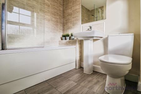 3 bedroom Detached house to let in Filter Bed Way, Sandbach, CW11