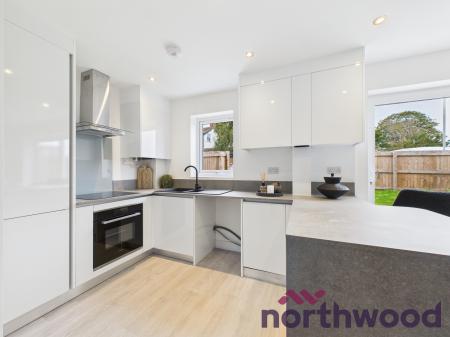 2 bedroom Town house to let in Frank Cliffe Way, Middlewich, CW10