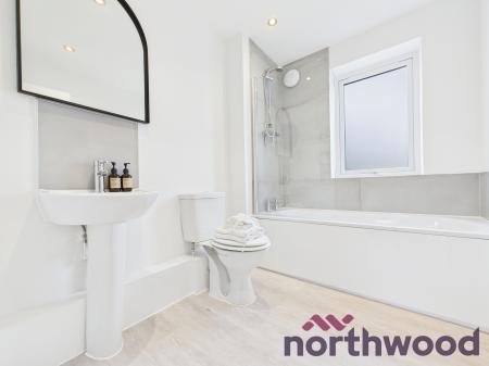 3 bedroom Town house to let in Frank Cliffe Way, Middlewich, CW10