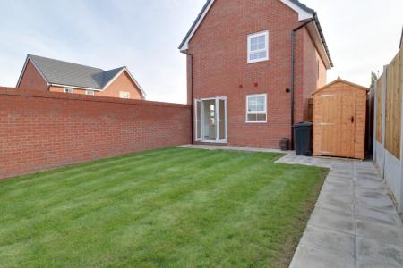 3 bedroom Detached house to let in Redwing Street, Winsford, CW7