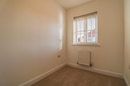 3 bedroom Semi-detached house to let in Clive Road, Crewe, CW1