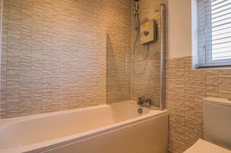 3 bedroom Semi-detached house to let in Clive Road, Crewe, CW1