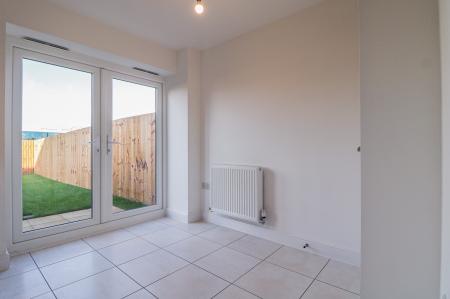 3 bedroom Semi-detached house to let in Clive Road, Crewe, CW1