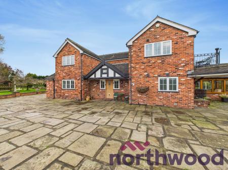 3 bedroom Farm House to let in Spen Moss, Smallwood, CW11