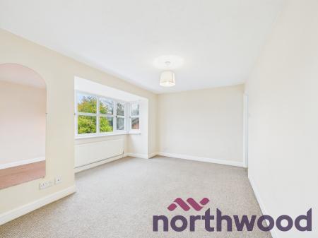 4 bedroom Detached house to let in Montrose Close, Macclesfield, SK10